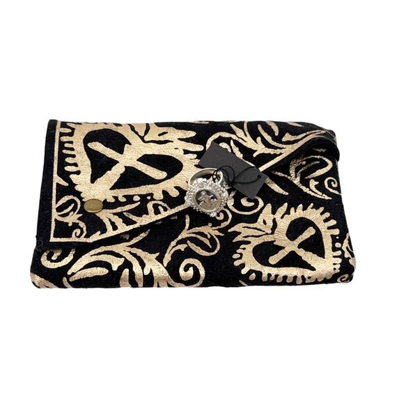 VIRGINS SAINTS & ANGELS VSA Petite Oval Cloister Fatima Ring in Silver 6 - Picture 6 of 6